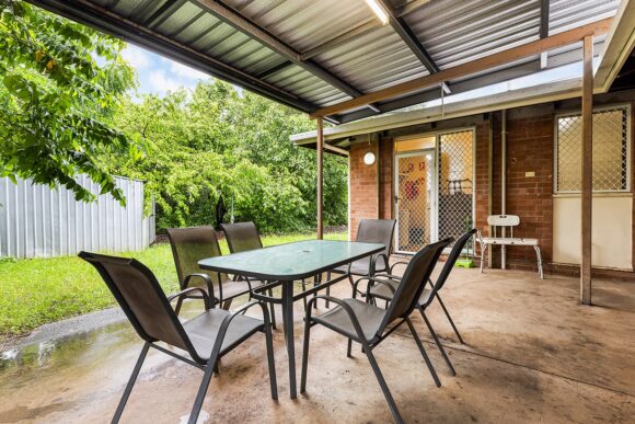 doctor-helen-phillips-cottage-4