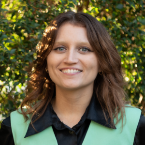 Rhiannon Halling head shot