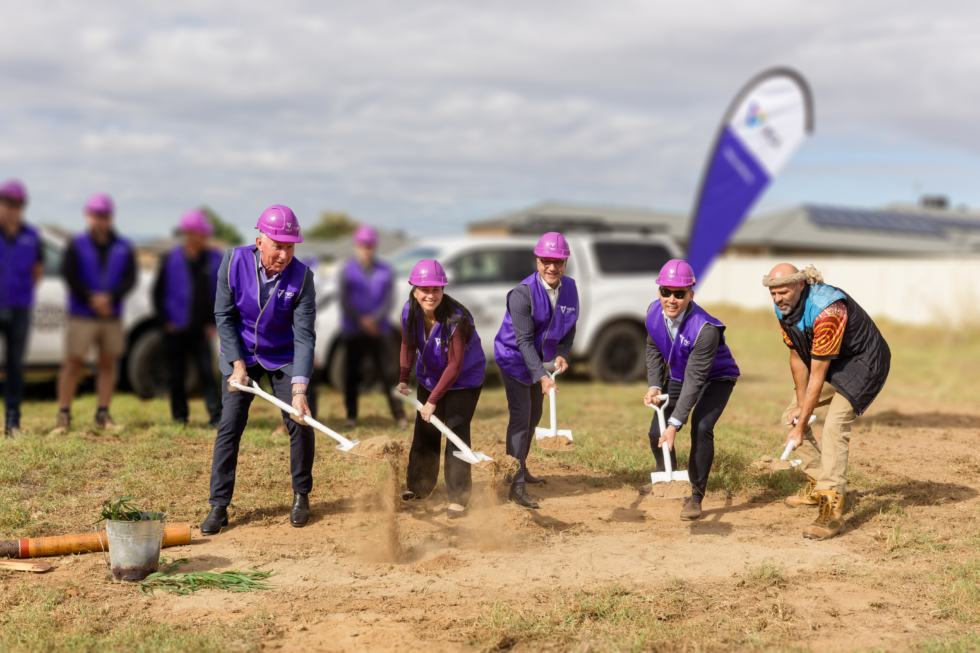 YWCA_300425_215_Hi_BLUR