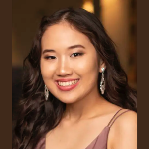 Headshot of Linda Le